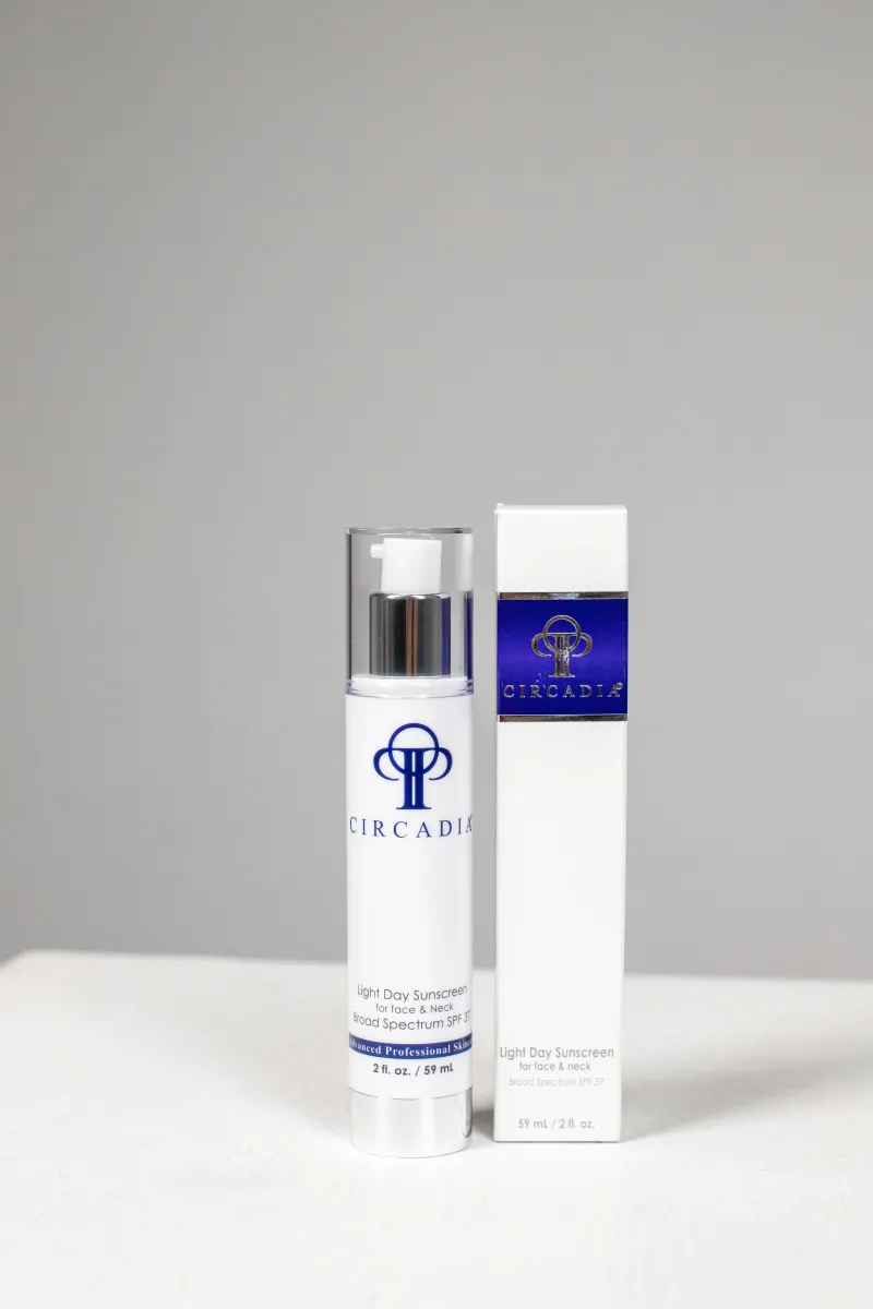 Крем денний для обличчя з SPF 37 Circadia