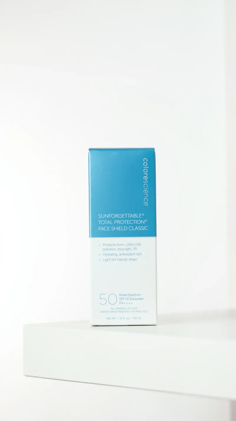 Сонцезахисний крем з тонуючим ефектом Colorescience