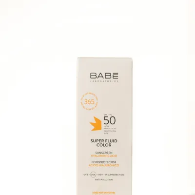 Сонцезахисний BB-флюїд з тонуючим ефектом для всіх типів шкіри Babe 