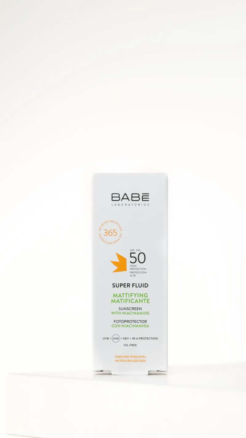 Сонцезахисний суперфлюїд SPF 50 з матуючим ефектом BABE