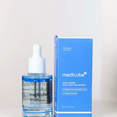 Мультипептидна зволожувальна сироватка для обличчя Medicube