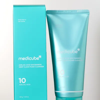 Пінка для глибокого очищення з азелаїновою кислотою і ніацинамідом Medicube