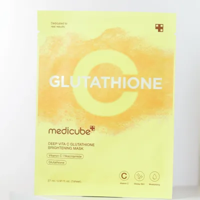 Тканинна маска з вітаміном С та глутатіоном для освітлення та сяйва Medicube
