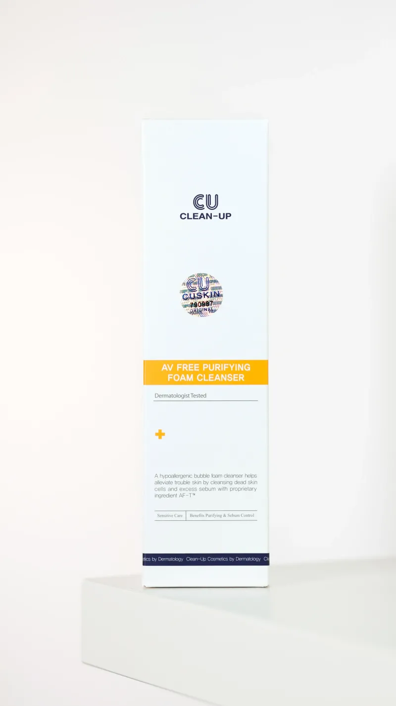Очищуючий мус для чутливої проблемної шкіри CU SKIN