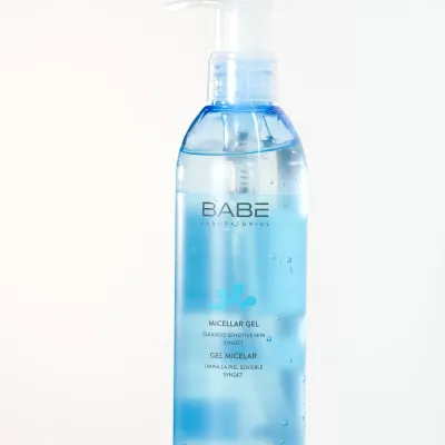Міцелярний гель для делікатного та глибокого очищення Babe